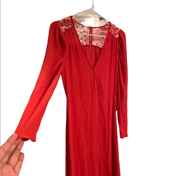 NSR red midi slit lace dress - Picture 5 of 8